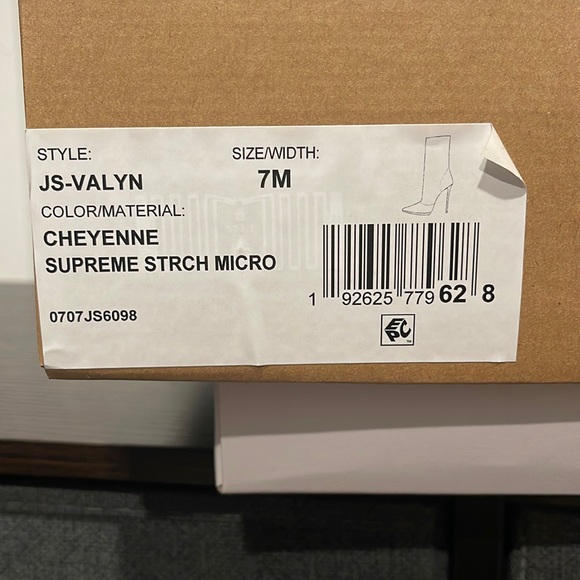 Jessica Simpson Cheyenne supreme stretch micro fiber size 7 bootie - Picture 4 of 4